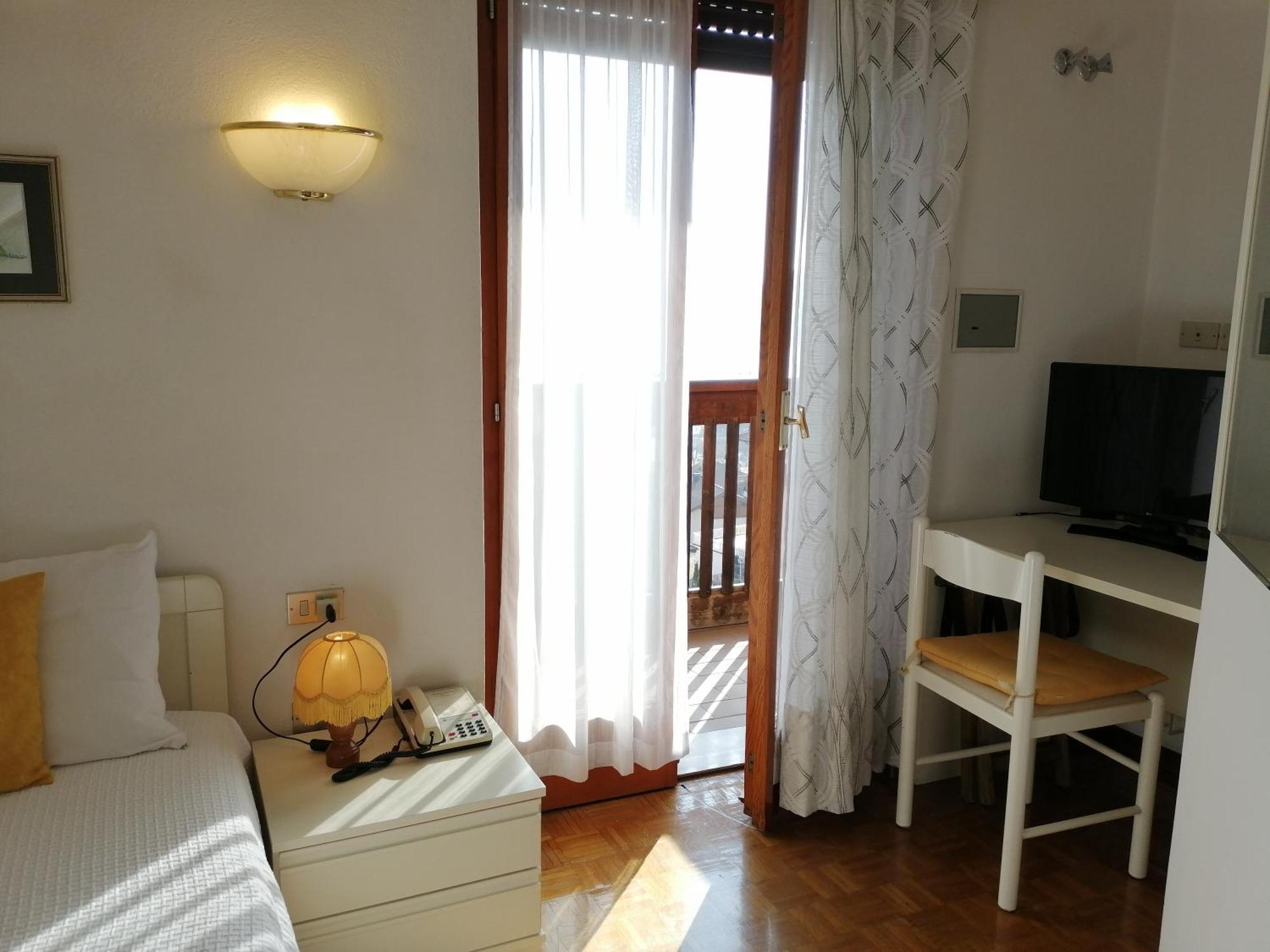 Albergo Stella Alpina Molveno Exteriör bild