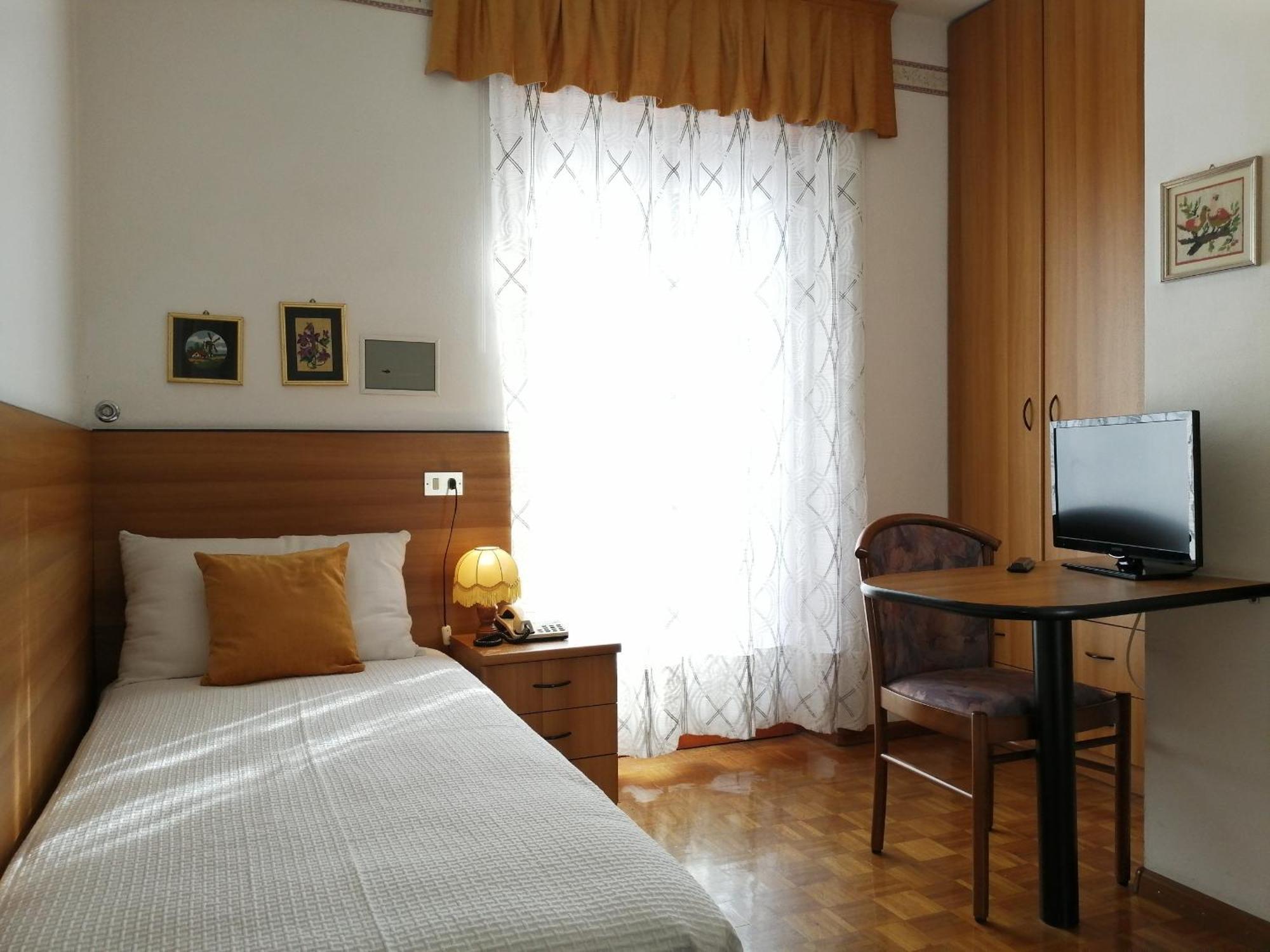Albergo Stella Alpina Molveno Exteriör bild