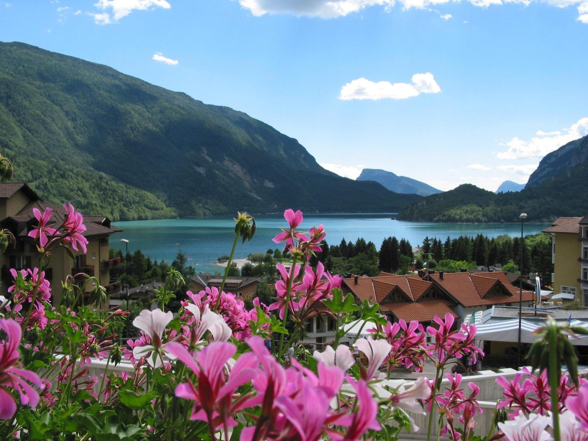 Albergo Stella Alpina Molveno Exteriör bild